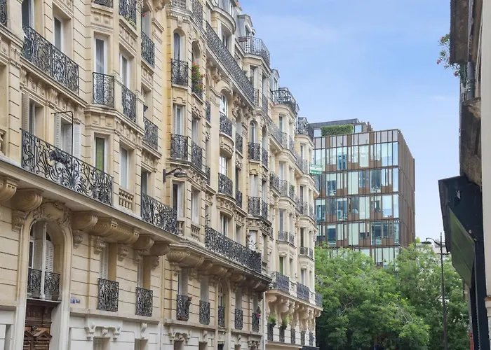 Appartement Haussman Et Son Balcon - Welkeys